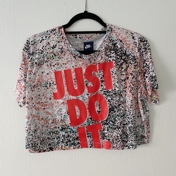 Nike Tops - Nike Speckled Cropped Tee